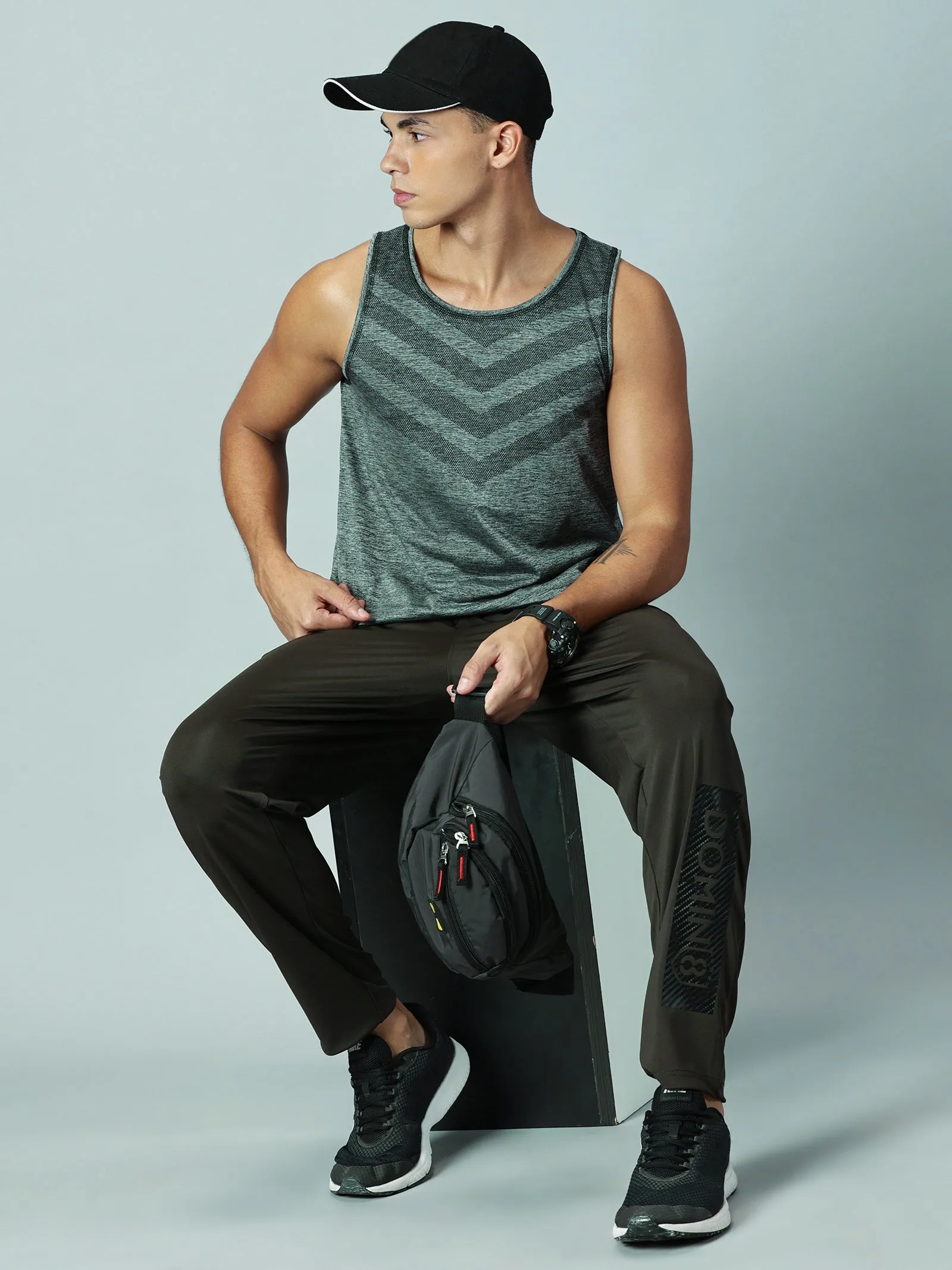 Men Slim Fit Round Neck Sleeveless Tank Top With arrow print at chest (Royal Blue)