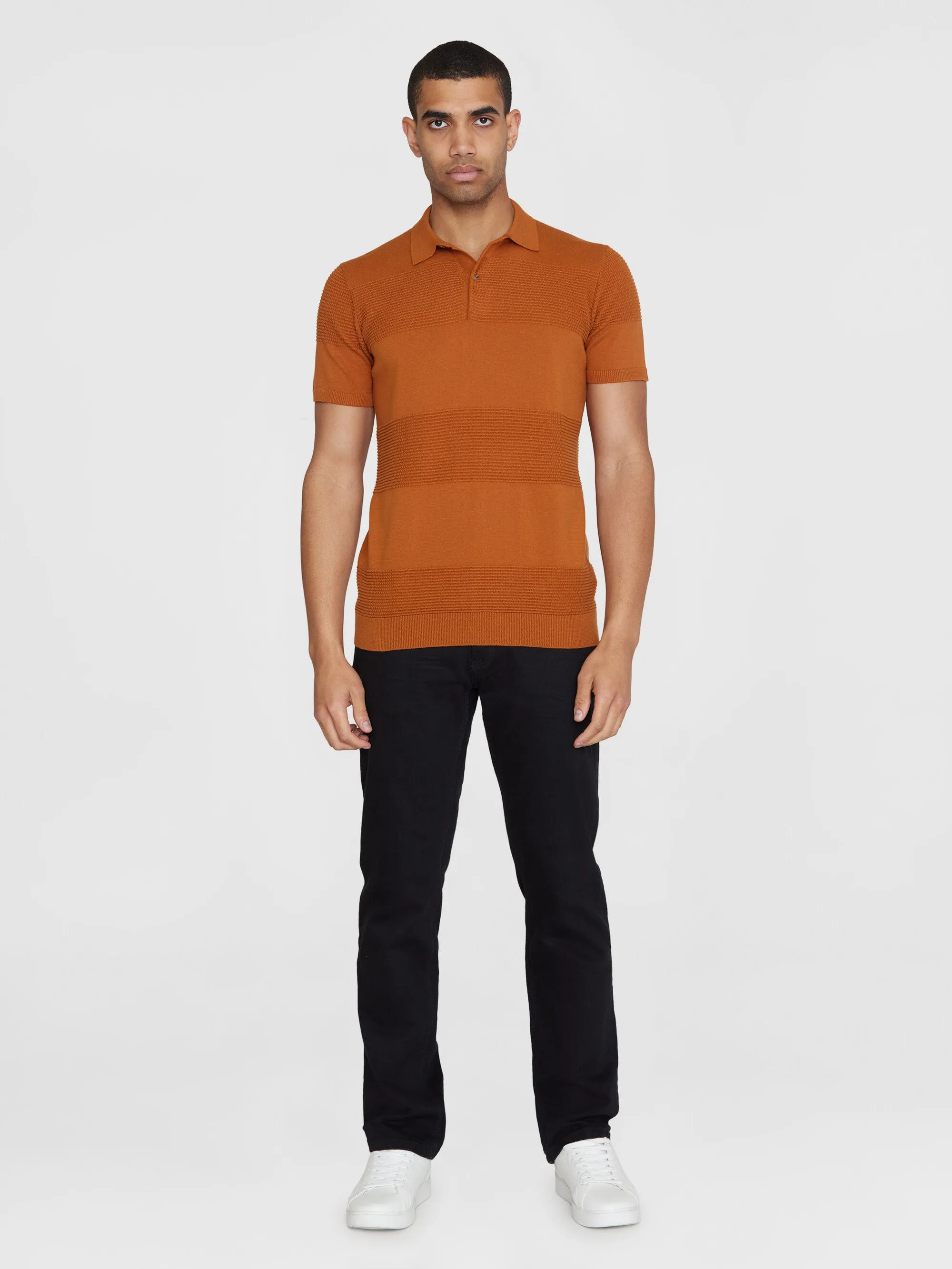 Regular pattern knitted short sleeved polo - GOTS/Vegan - Leather Brown